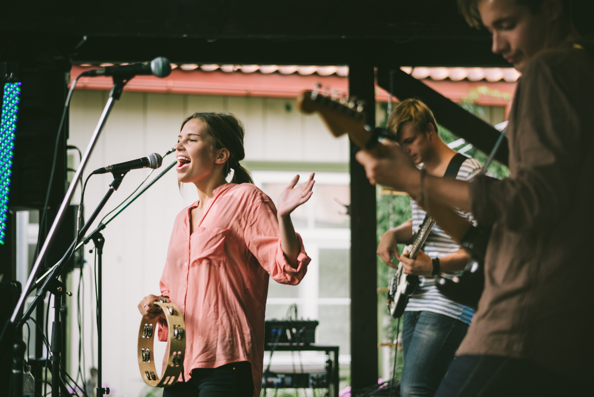 Frankie Animali solist Marie M. Vaigla Tartu Muusikanädala kontserdil Antoniuse Õuel. Foto: Patrik Tamm