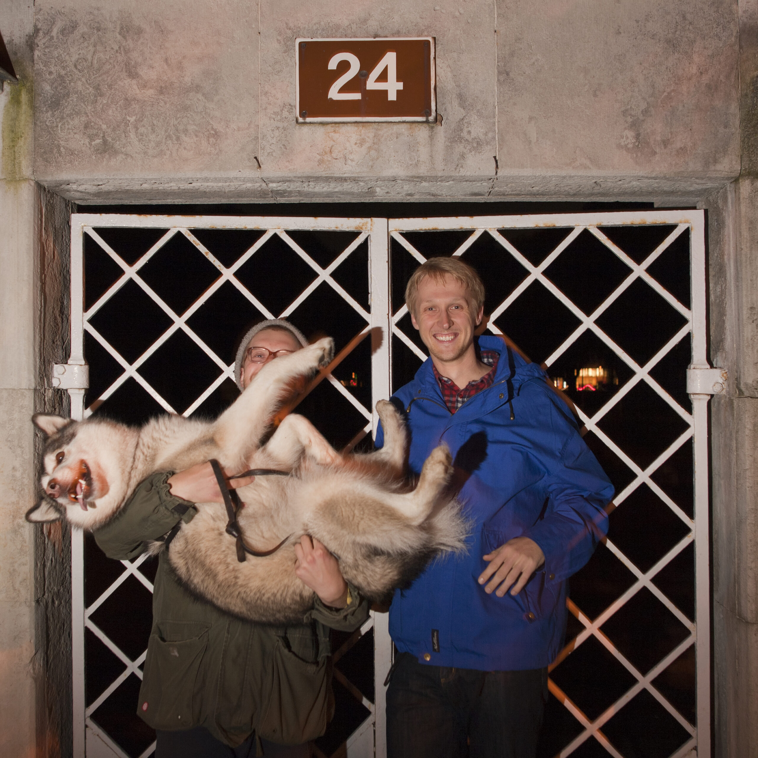 Valter Jakovlev koeraga ja Lauri Täht. Foto: Sekt.