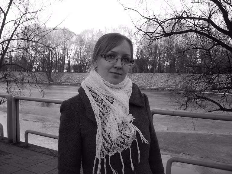 Quo vadis, Sirp? – Intervjuu Pille-Riin Larmiga