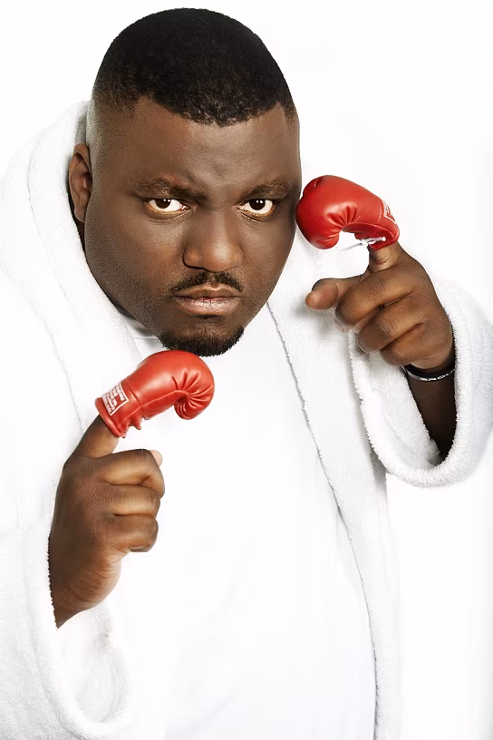 Tallinnas esineb koomik Aries Spears