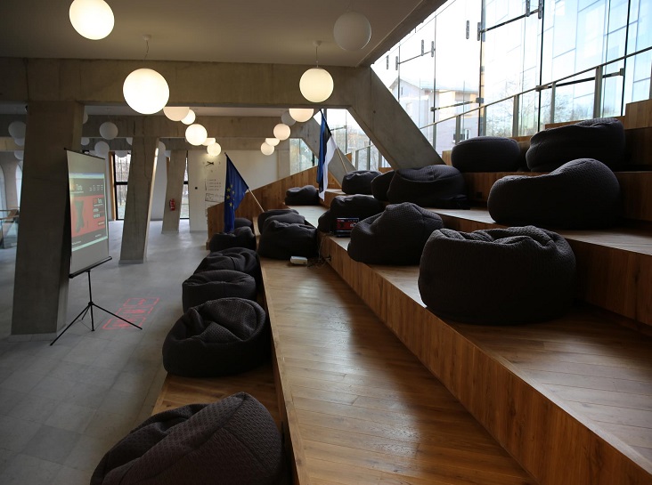 Tartu Ülikooli Narva Kolledži sisevaade