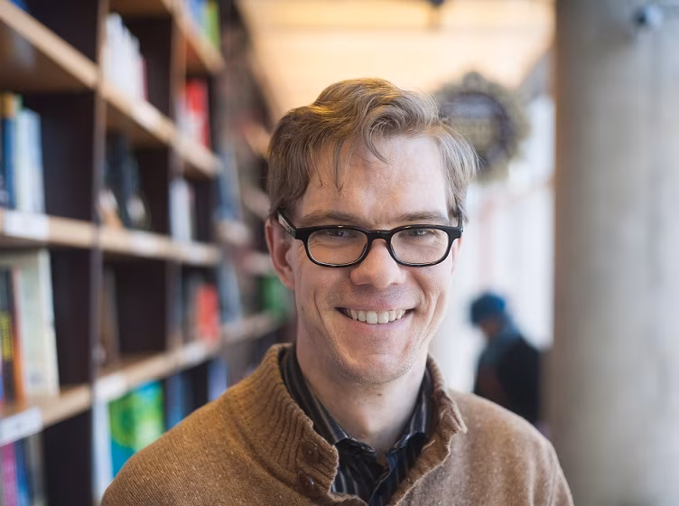 Artishoki Biennaal &bdquo;A+B=AB14&rdquo; kolib Riiga. Intervjuu kuraatori Indrek Grigoriga.