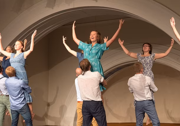 Kes suudab kauem sõnateatrit vaadata?