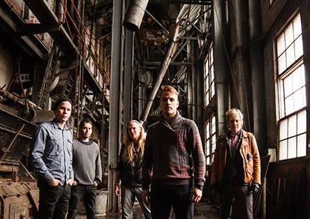 Obligaatiot. Pressifoto