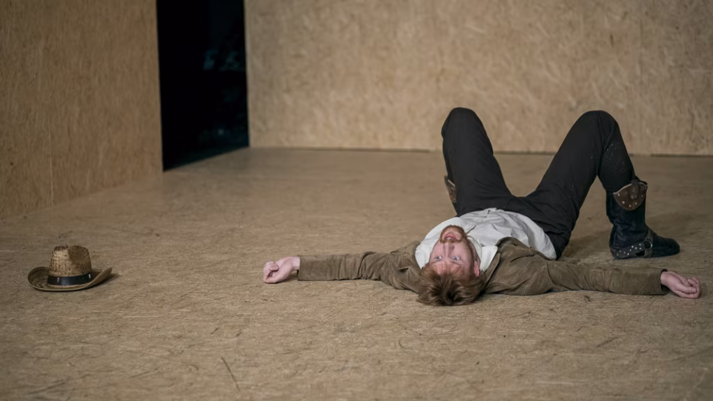 Mida vabadus tegelikult t&auml;hendab? Intervjuu Von Krahli uue lavastuse trupiga