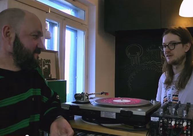 Vibratsioon esitleb: Madis Nestori plaadikogu