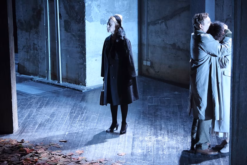 Kuidas lavastada elu ja aega?