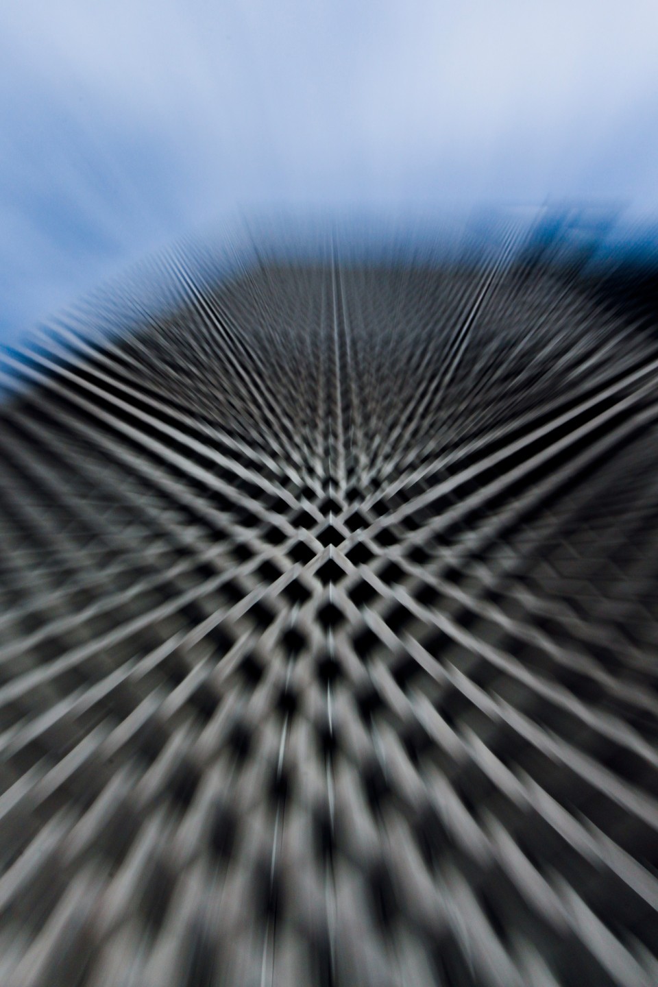 Kaader Tallinna linnast arhitektuurifotograafi Ricardo Santonja Jiméneze pilgu läbi.