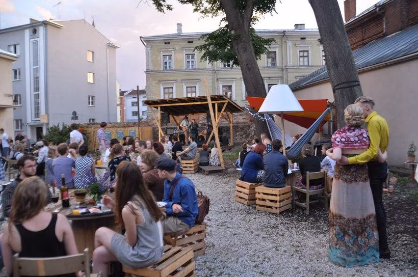 Anna hoogu: kultuurihoovi Uus Õu avamine kolmandaks hooajaks