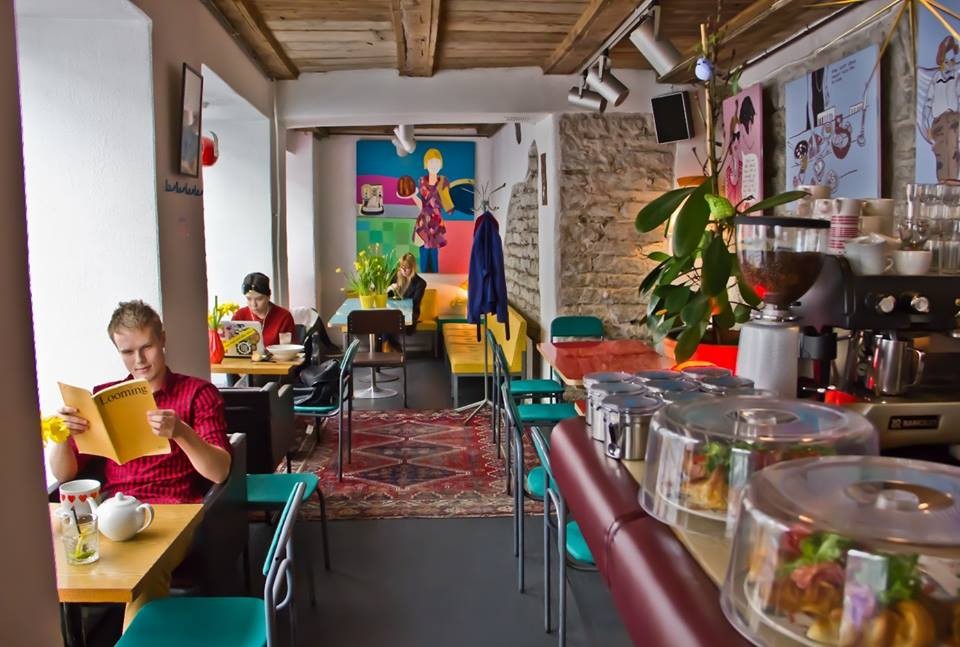 Must Puudel. Foto: Diana Laur