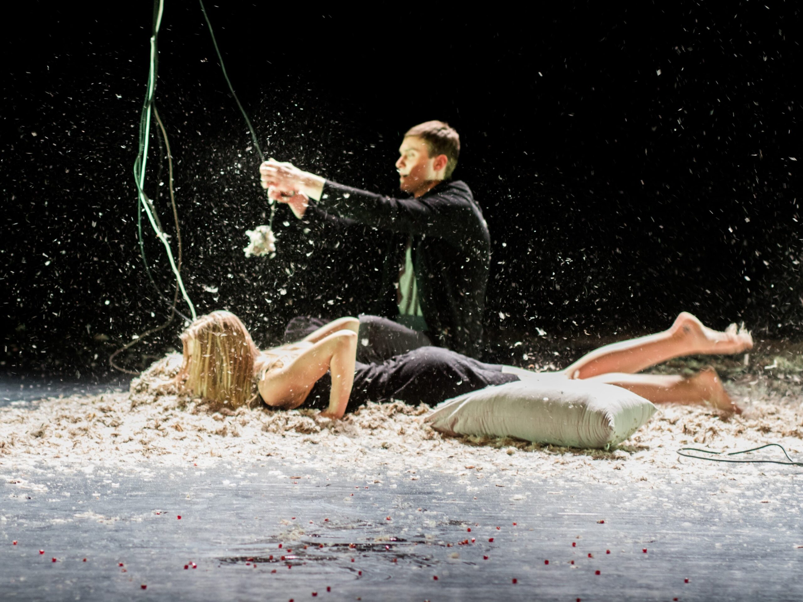 Läti tudengiteatri ZONA projects etendus „Help!" Tudengite Teatripäevadel. Foto: Elise Ader