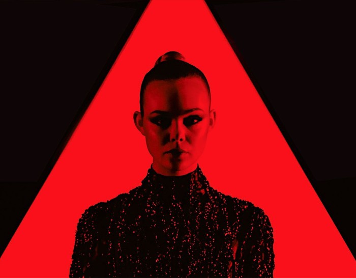 Filmi peategelast Jesse’t kehastav Elle Fanning. Kaader filmist