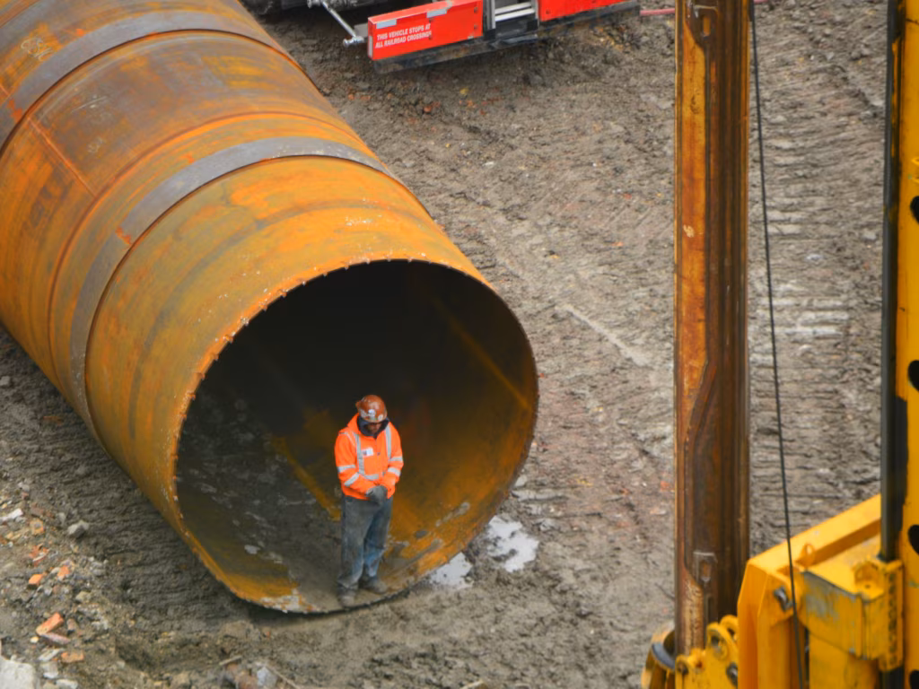 Elu m&otilde;tet kolides: hargmaised eestlased ja ilmaj&auml;tu varjud
