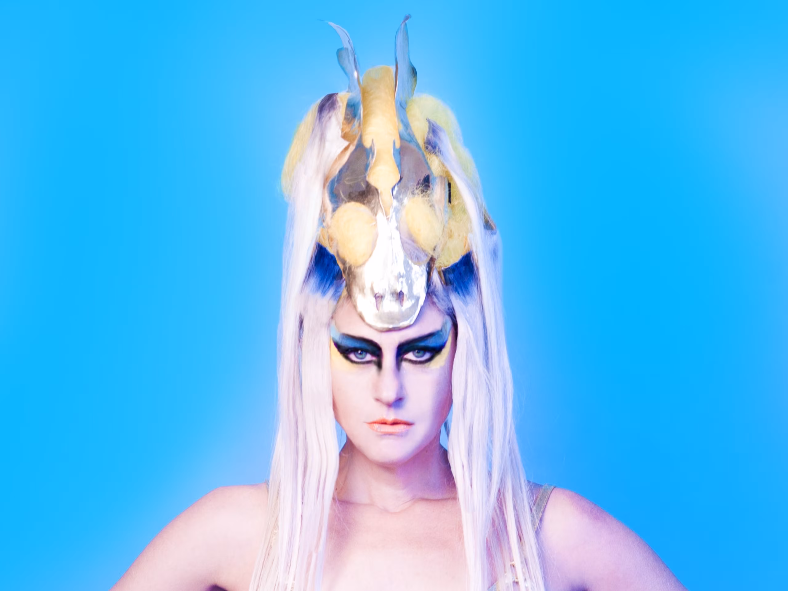 Seksuaalse elektropopi ema Peaches homme Punases Majas