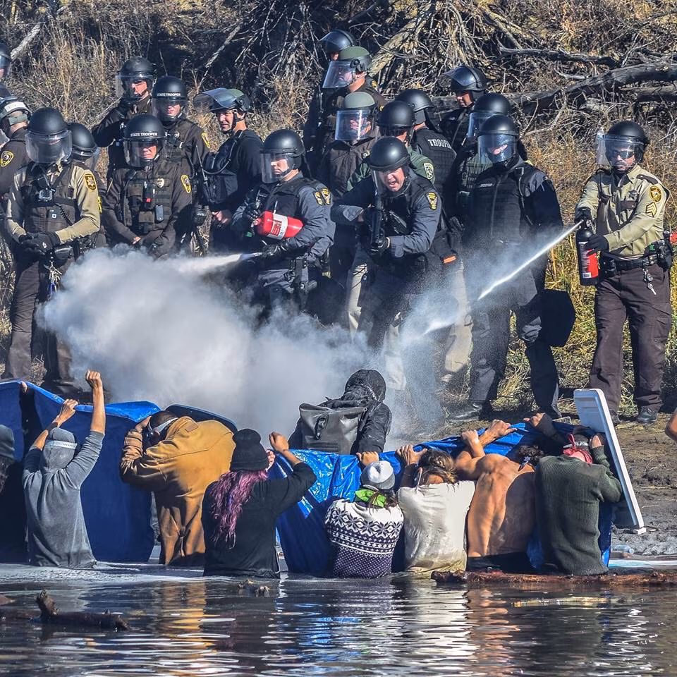 Homme toimub Tallinnas meeleavaldus Põhja-Ameerika põlisrahvaste toetuseks