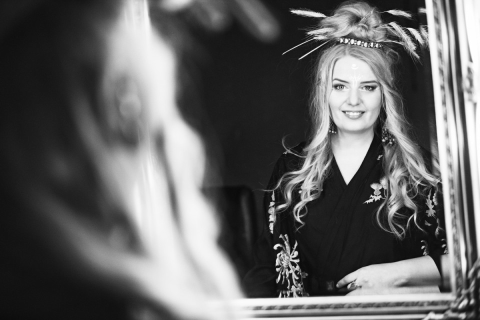 Ingrid Peek. Foto: Kalle Veesaar; meik ja stiliseering: Liisa-Chrislin Saleh