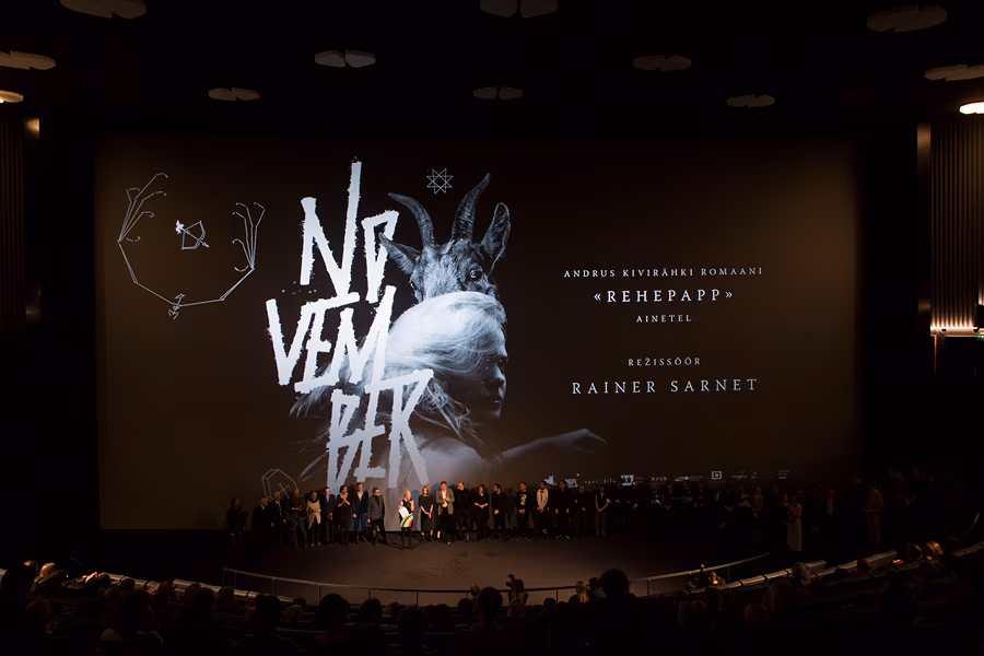 Galerii: esilinastus Rainer Sarneti „November”