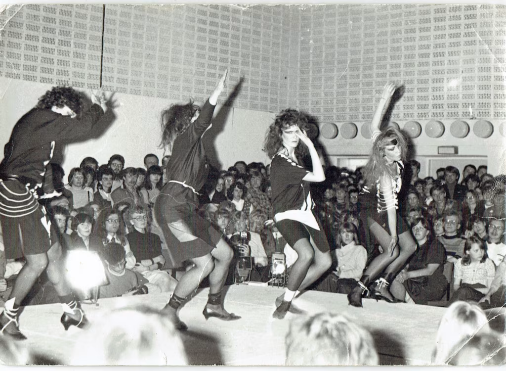 Karneval, vabadus ja kapitalism ERKI Moeshow ajakapslis