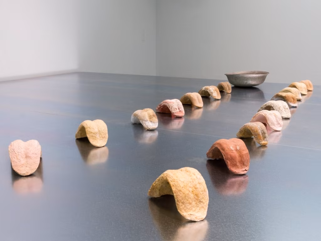 N&auml;itusearvustus: Keha vastamisi skulptuuriga