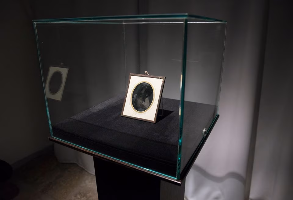 Kõige tõe(li)sem kujutis. Ebatõenäoline intervjuu Nadežda Mandelštam-Karimiga