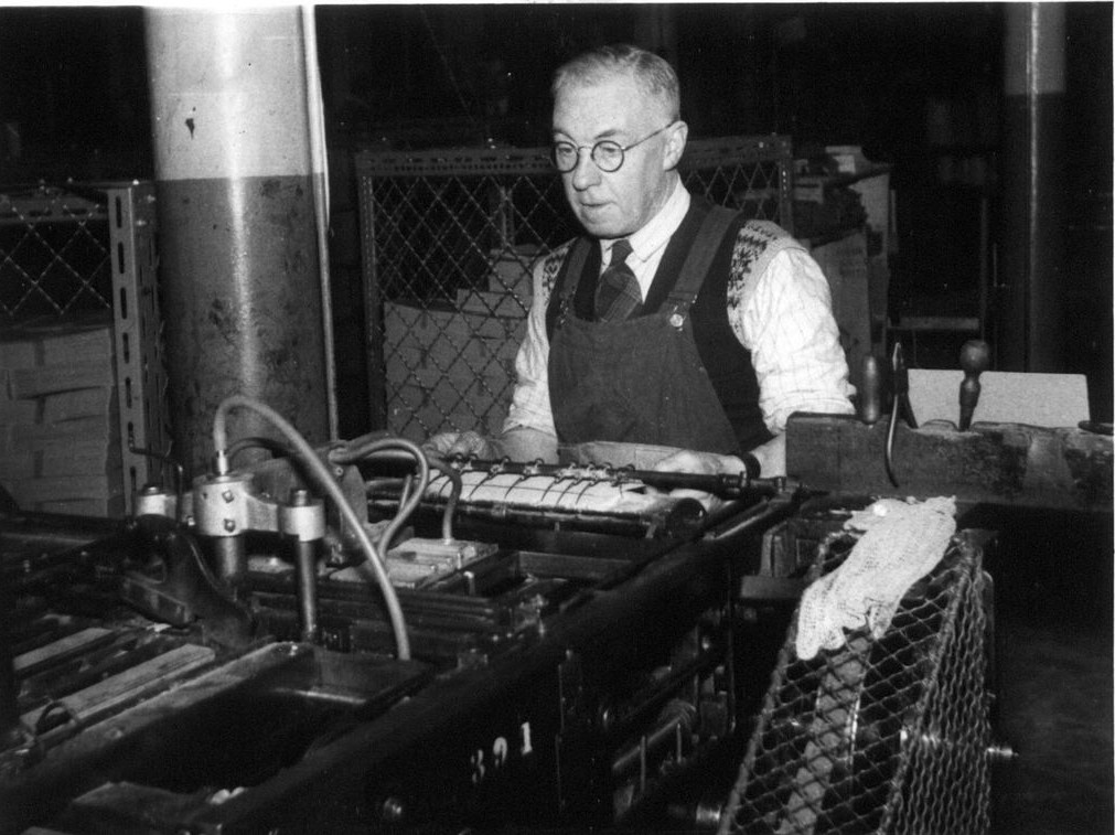 Mehelikuks peetud, üksnes tehnilisi oskusi nõudvatel ametitel hakkab üha vähem inimtöökäsi vaja minema. Foto: Wikimedia Commons