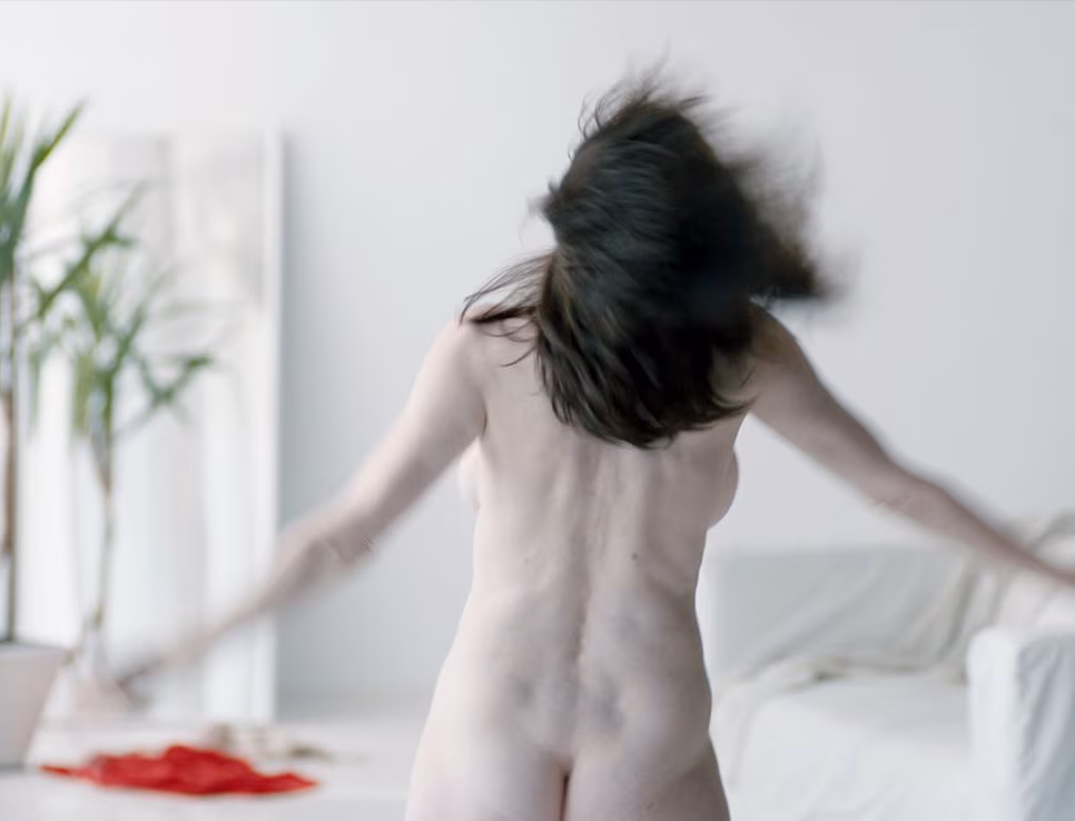 Arvustus: Ära puutu mind