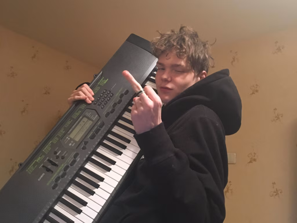 Uus &uuml;ritustesari Lil Pidu tutvustab eesti underground-r&auml;ppi