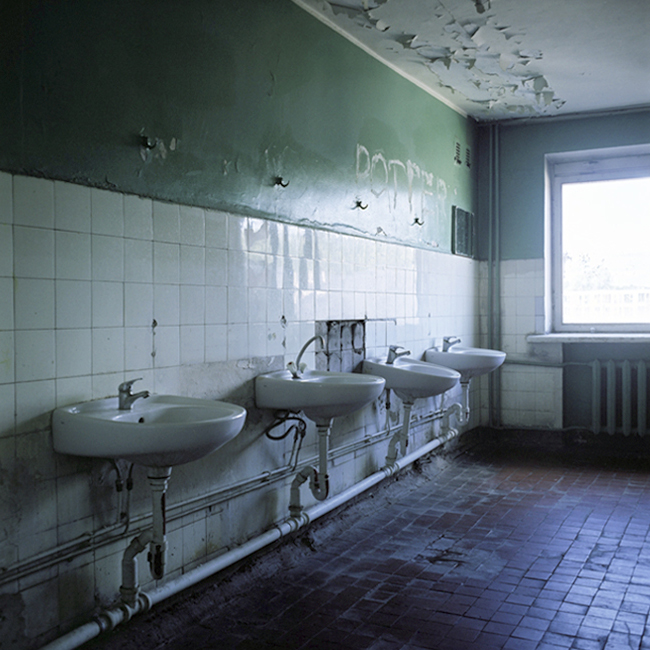 Ühiskraanikausid, millesse mõni elanik aeg-ajalt nina käis nuuskamas. Foto: Liina Soosaar