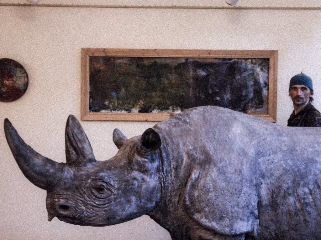 H&uuml;lle Haabi ja Juka K&auml;&auml;rmanni r&auml;ndn&auml;itus j&otilde;uab Valka