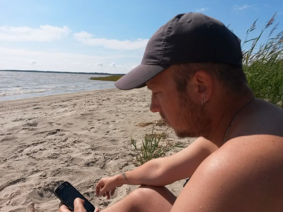 Suvejuhtkiri: Sillerdav suvi ja süütunde surm