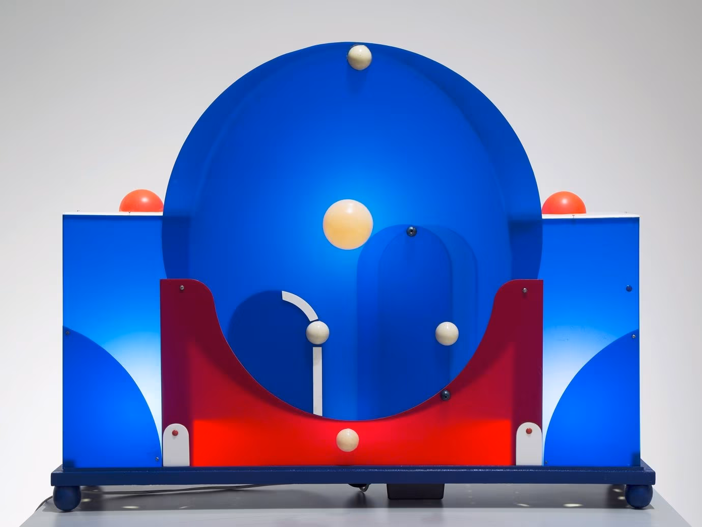 Kumu noorteõhtu viib Kaarel Kurismaa kineetilise ja helikunsti radadele