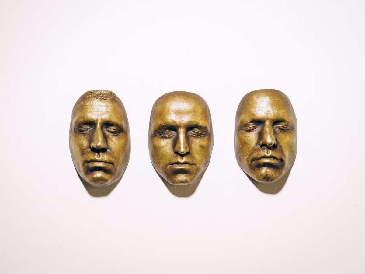 Tallinna Erinevate Tubade Klubis esineb live techno bänd Elektro Guzzi