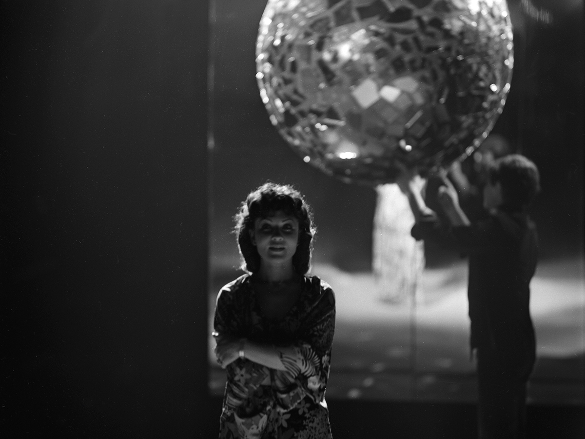 Laulja Els Himma ETV vana-aasta õhtu programmis. Foto: Heidi Maasimets/ERRi arhiiv