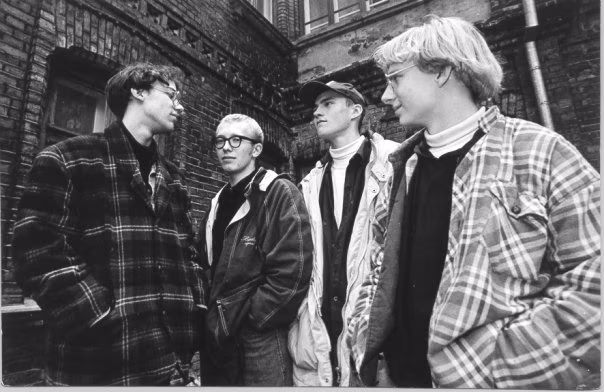 Arhiivilood: 90ndate klubikultuur Tartus