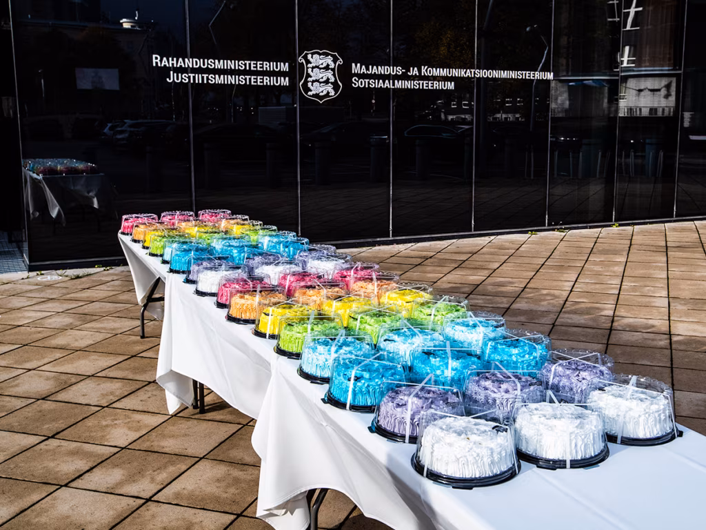 Ükski korralik meelsuse avaldus ei saa läbi absurdita