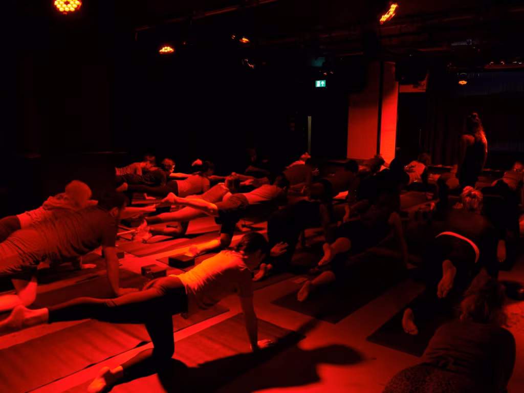 Tallinnas toimub Doom.Yoga sessioon elava muusika saatel