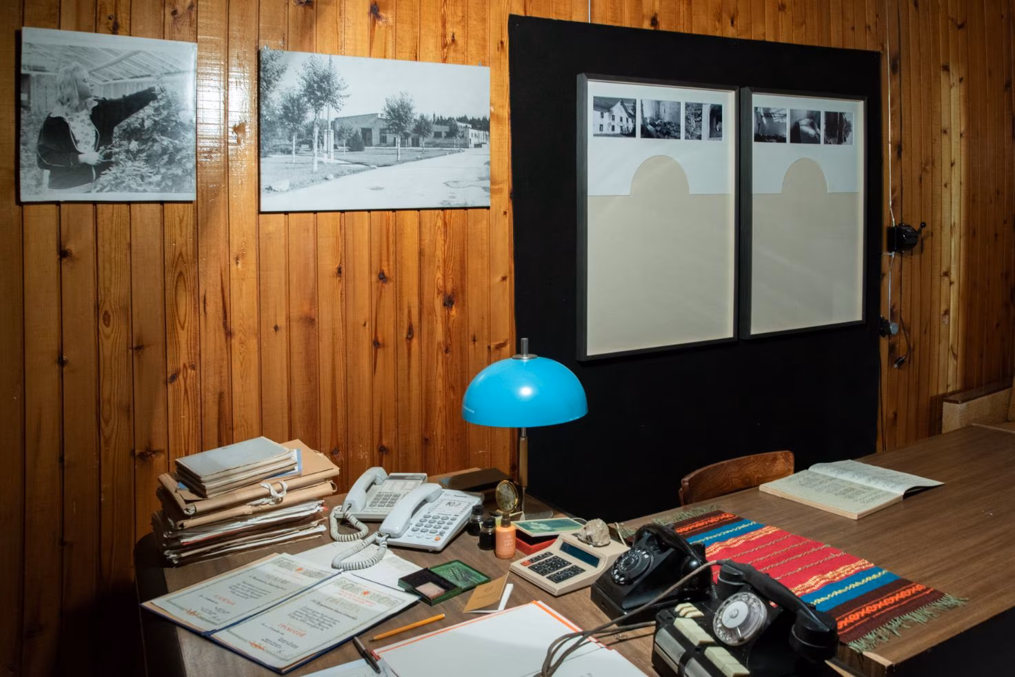 Galerii: Kohtla-Nõmmel avati näitus „Kohanemine kahanemisega”