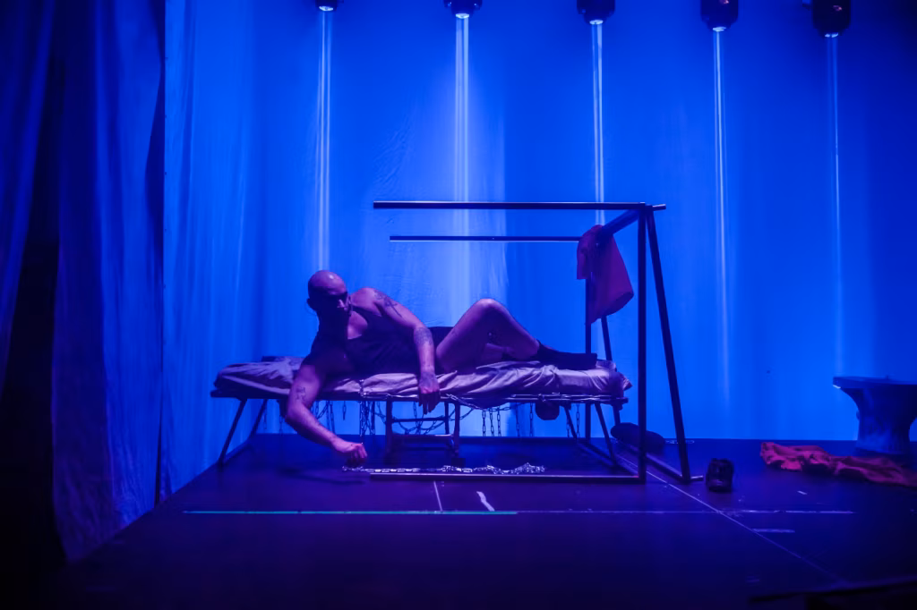 Arvustus: V&auml;ljap&auml;&auml;s vanglast nimega t&otilde;eline mees