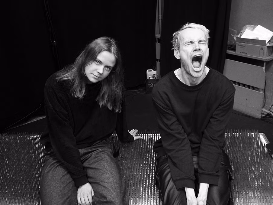 Väike, mis pulbitseb välja: kiirkohting Liisa Saaremäeli ja Florian Wahliga