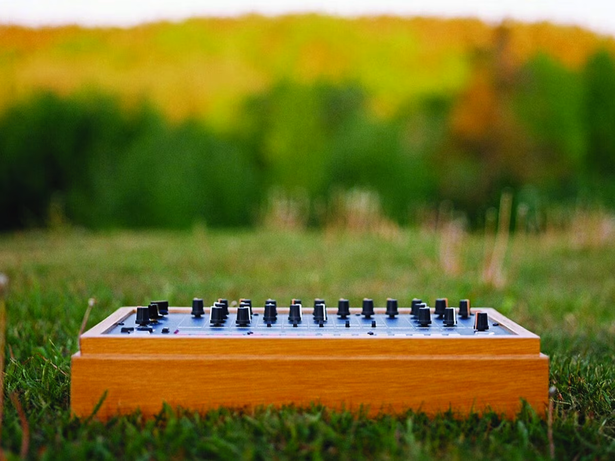 Out-Or – Spektrum (Lejal Globe, 2023)