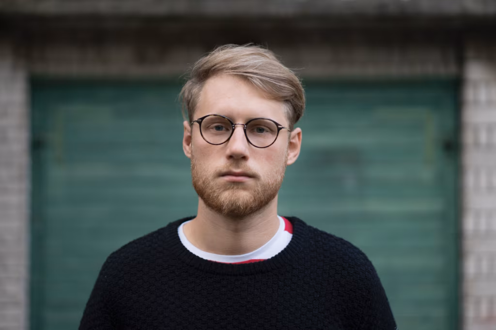 &Uuml;he m&uuml;ra on teise melu