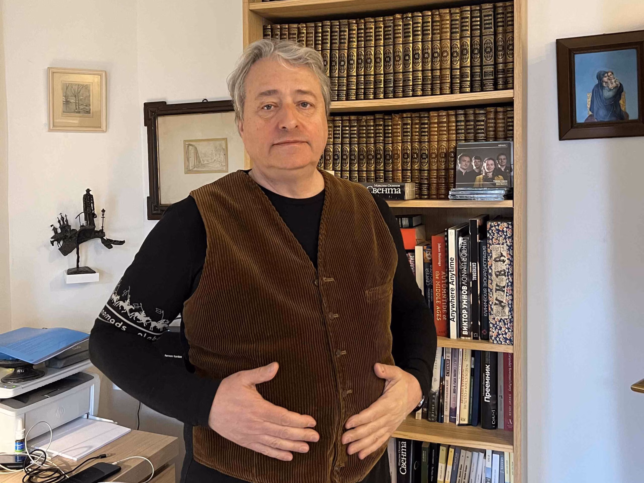 Kirjutamine on veider kohustus. Intervjuu Maksim Ossipoviga