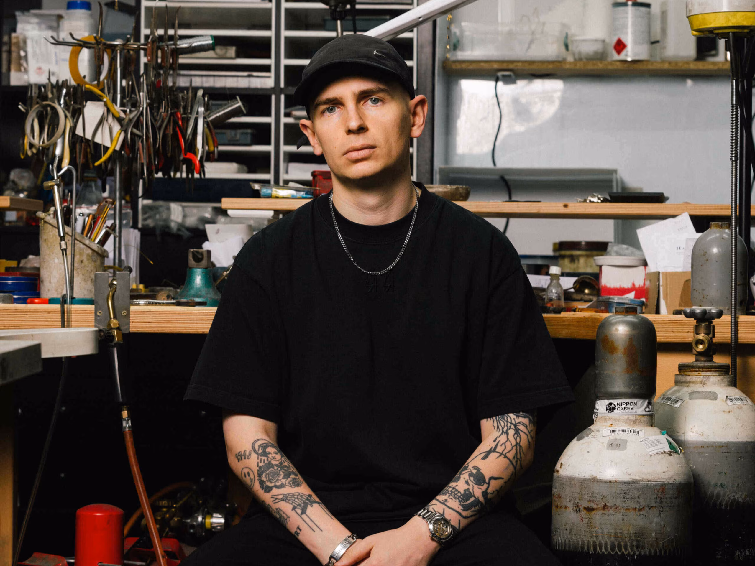 Techno-DJ Klangkuenstler esineb Tallinnas maratonsetiga