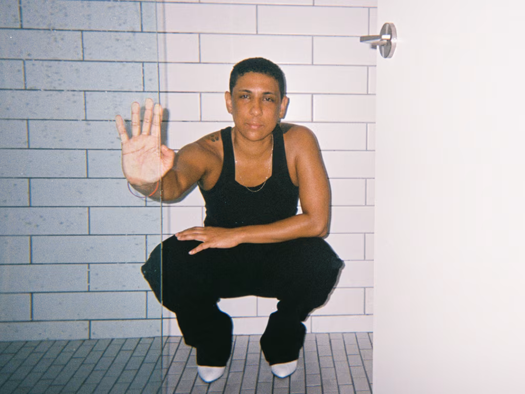 Leilah Weinraub: &bdquo;Mustanahaliste lesbiliste naiste maailm on seni avastamata.&rdquo;