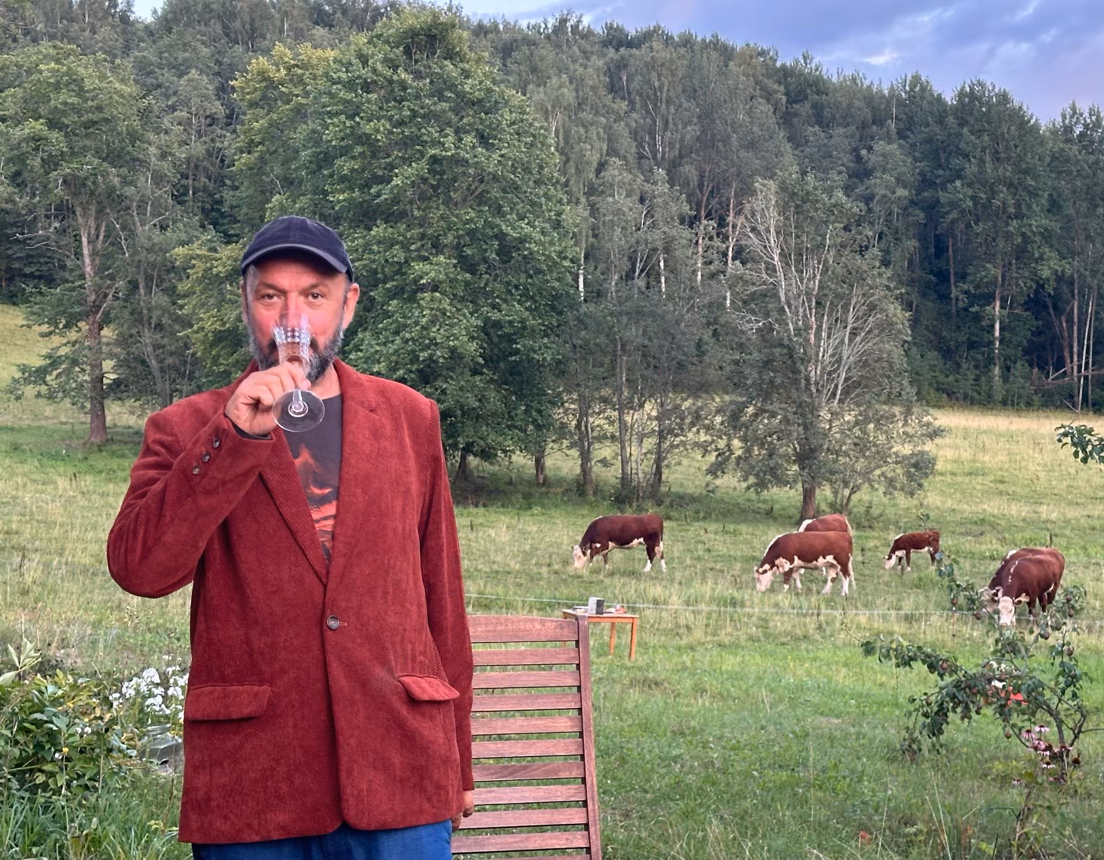 IDA Raadio peab sünnipäeva ja alustab Raul Saaremetsa hommikusaatega